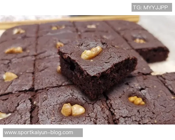 女友甜蜜发合照庆祝布朗尼21岁生日布朗尼感动转发感谢宝贝 女友甜蜜发合照庆祝布朗尼21岁生日布朗尼感动转发感谢宝贝